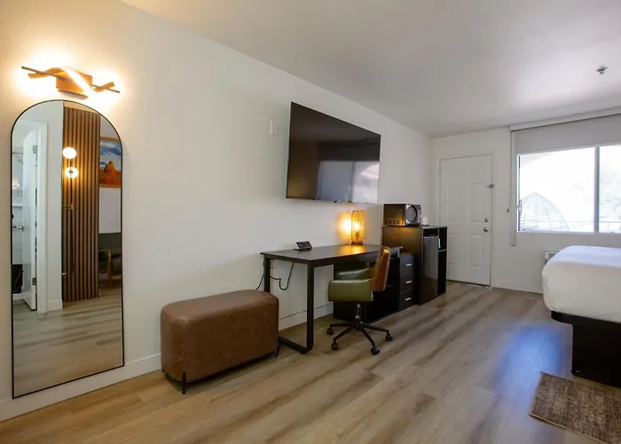 Greentree Hotel 3*