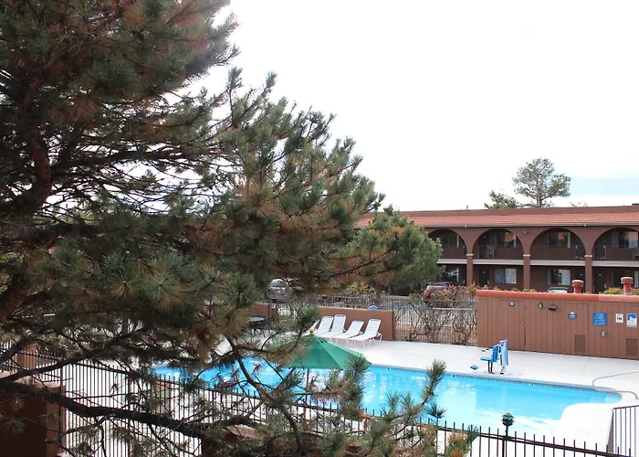 Greentree Hotel 3*