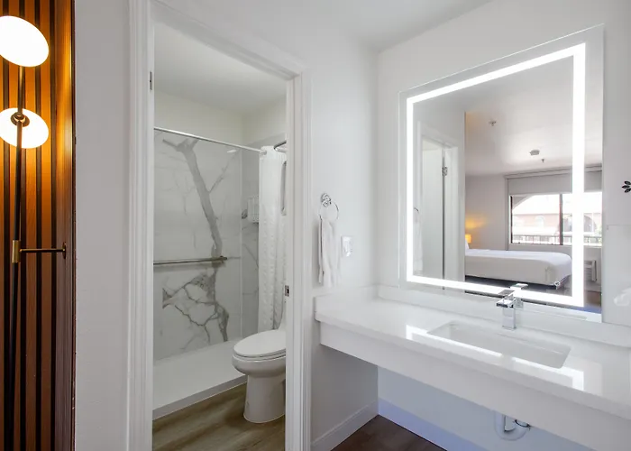 Greentree Hotel 3*