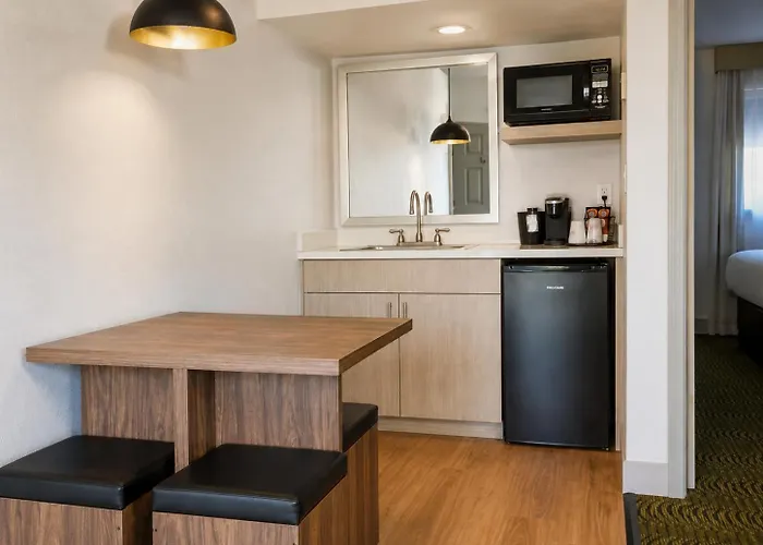 Greentree Hotel 3*